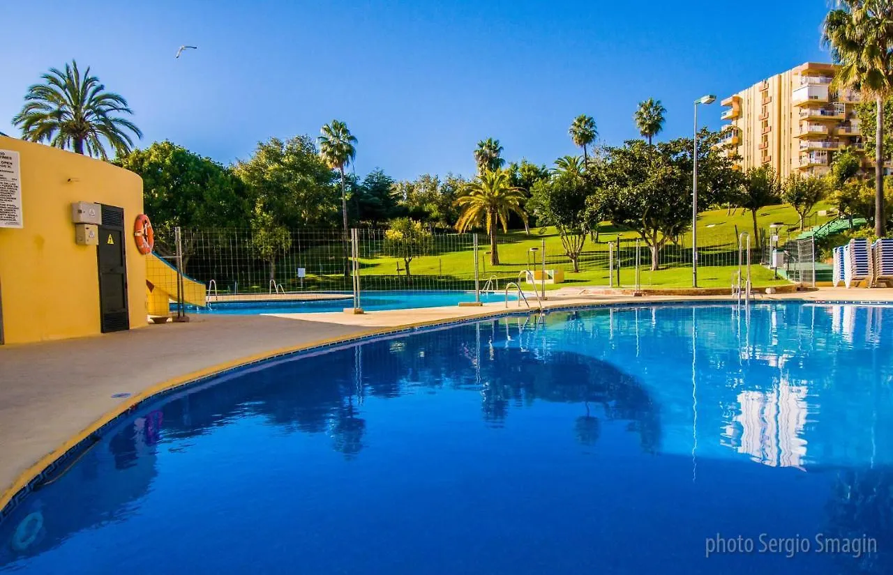 36 Júpiter Apartamento - Vista al jardín y la piscina - Excelente wifi Benalmádena